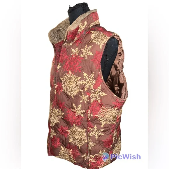 Eddie Bauer Festive Snowflake Puffer Vest - Picture 4 of 6